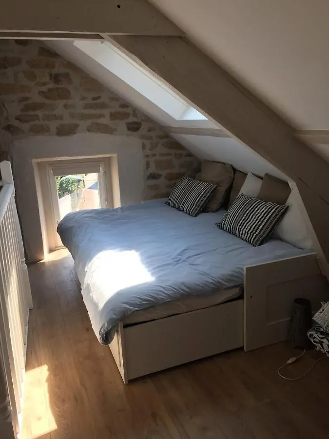 Beau Duplex Dans Longere A 5 Min De La Plage Larmor-Plage 0*,  France